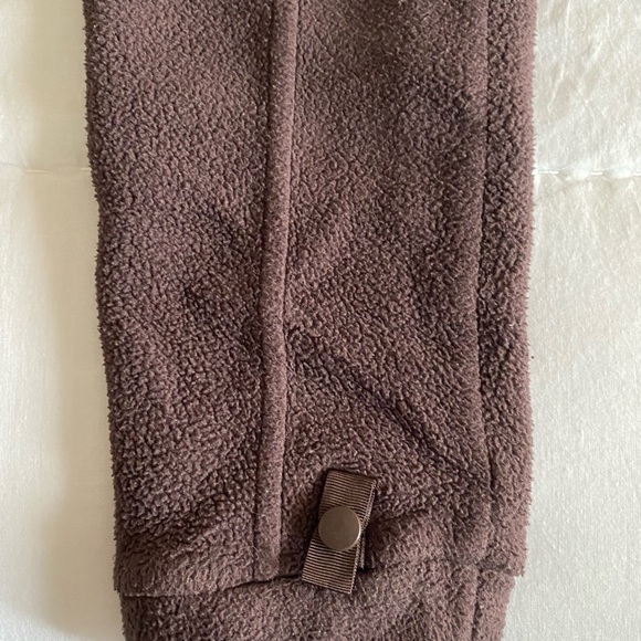 The North Face jacket in Brown - Picture 11 of 12